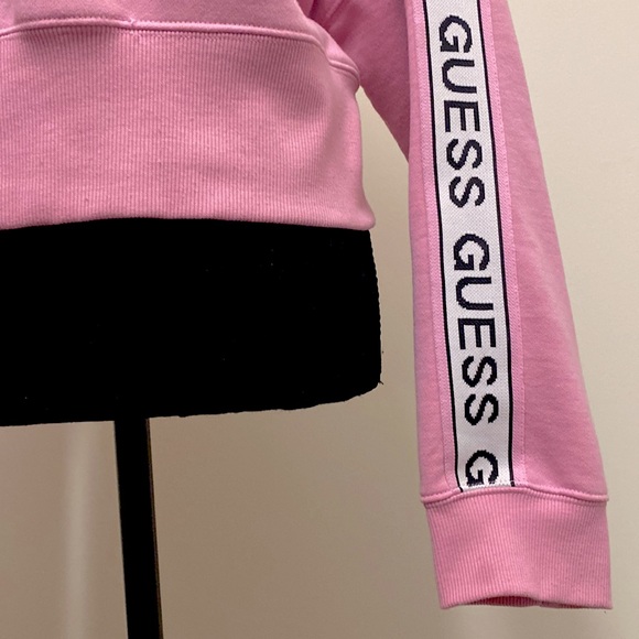 Guess Pink Cropped Crewneck Pullover Monogrammed Arms Sweater - Picture 10 of 16